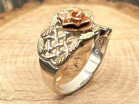 Vintage Black Hills Gold Rose Ring by Coleman Co. (Size 6 1/4)