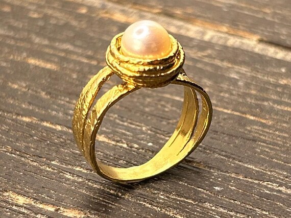 Vintage Textured Sterling Silver Pearl Cocktail Ring, Unique Israel Design, Size 7, Signed YAM