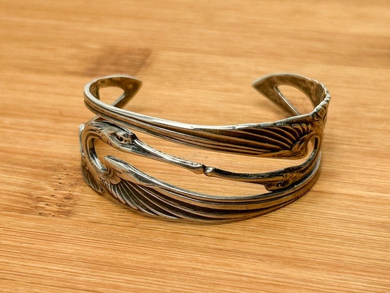 Rare Art Nouveau Sterling Silver Bracelet with Intertwined Cranes