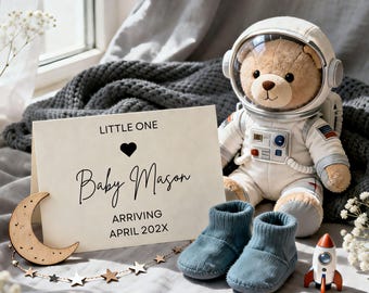 Minimalist Astronaut Pregnancy Announcement Canva Template, Space Baby Reveal, Editable Digital Download