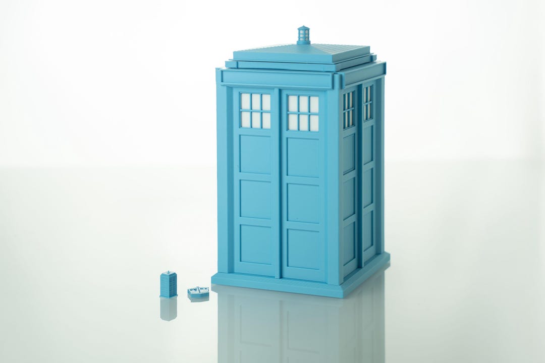 TARDIS Deck Box for MTG | Sci-fi Card Storage With Dice Slot - Etsy