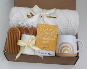 Spa Gift Box for Women with Personalized Card, Pampering Hygge Gift Box for Her, Best Summer Birthday Gift for Best Friend