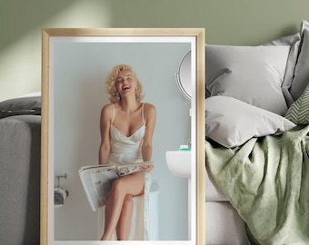 Marilyn Monroe Style Bathroom Art: Funny Retro Photo (Digital Download)