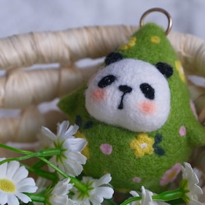 Ręcznie robiona wełniana igłowana zawieszka do torby w kształcie pandy, wełniana filcowa zawieszka w kształcie pandy, dekoracja torby w kształcie kreskówkowej pandy, ozdoba w kształcie pandy, ręcznie robiona sztuka, wyjątkowy prezent