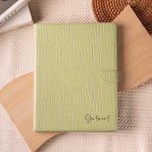 Green Crocodile Texture Personalized Leather iPad Case For Mini 5 6 Case,iPad Cover For iPad 10.2&quot; 10.9&quot; 11&quot; 12.9&quot;,iPad 2022 2021 2020 Case