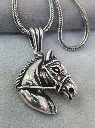 Collana Uomo Con Ciondolo Cavallo Nero – Argento Sterling 925, Catena Regolabile, Regalo