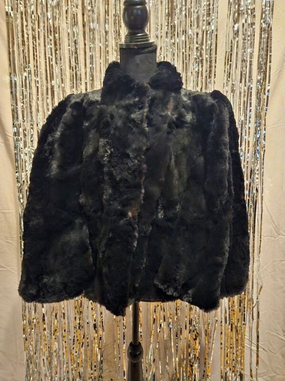 Vintage 40s Black Fur Caplet