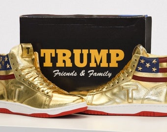 ¡Amigos de la familia! Las zapatillas Trump de caña alta Never Surrender, zapatillas deportivas doradas, zapatillas deportivas para familiares y amigos, firma Trump: ¡disponibles ahora!