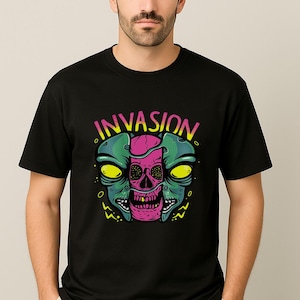 Invasion Alien Skull T-Shirt – Colorful Sci-Fi Graphic Tee – Men’s White Streetwear Top – Cyberpunk & Space Horror Design - Graphic T-Shirt
