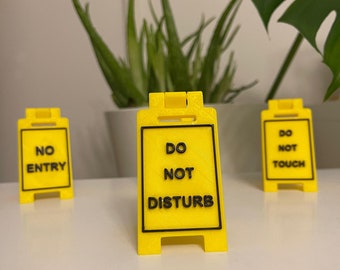DO NOT DISTURB - Customized Mini Floor Sign - Personalized Office Gift - 3D Printed -Customizable Colors & Text