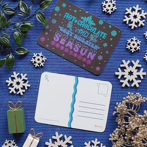 Postkarte DIN A6 - Cozy Sweater (Geschenkidee / Schneeflocke / Winter / Weihnachten / Schnee / Grußkarte / Weihnachtsgeschenk)