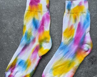 Socks batik DIY / tie-dye colorful