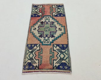 Small Turkish Rug, Handmade Door Mat Rug, 1.4x2.8 ft, Wool Accent Rug, Decorative Bathroom Rug, Entryway Carpet