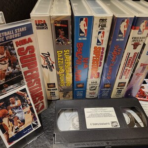 Collection NBA VHS super rare avec cartes de basket-ball scellées
