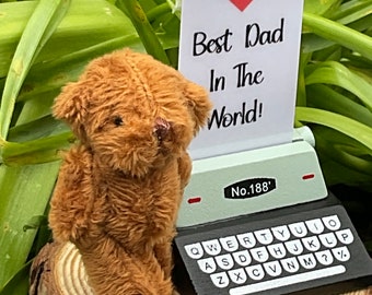 Happy Fathers Day Writer Bear. The Perfect Gift For An Author, Writer, Journalist! Cute Teddy With Typerwriter, Best Dad, Keyring, Rhyme.