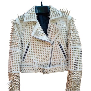 Blouson en cuir clouté fait main, Blouson en cuir blanc, Blouson en cuir steam punk, Blouson en cuir clouté, Blouson clouté femme, Blouson femme