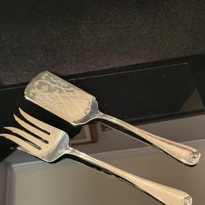 Gorham Heritage Italy Srebrny talerz do ciasta i zestaw widelców do serwowania 11,5" Elegancki zestaw na wesele