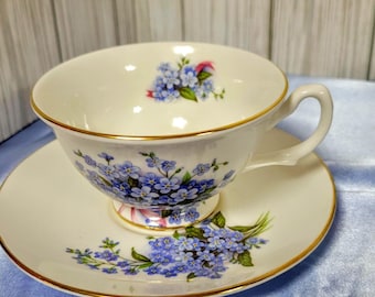 Mayfair Fine Bone China theekop en schotel – Staffordshire England Blue Floral Gold Trim