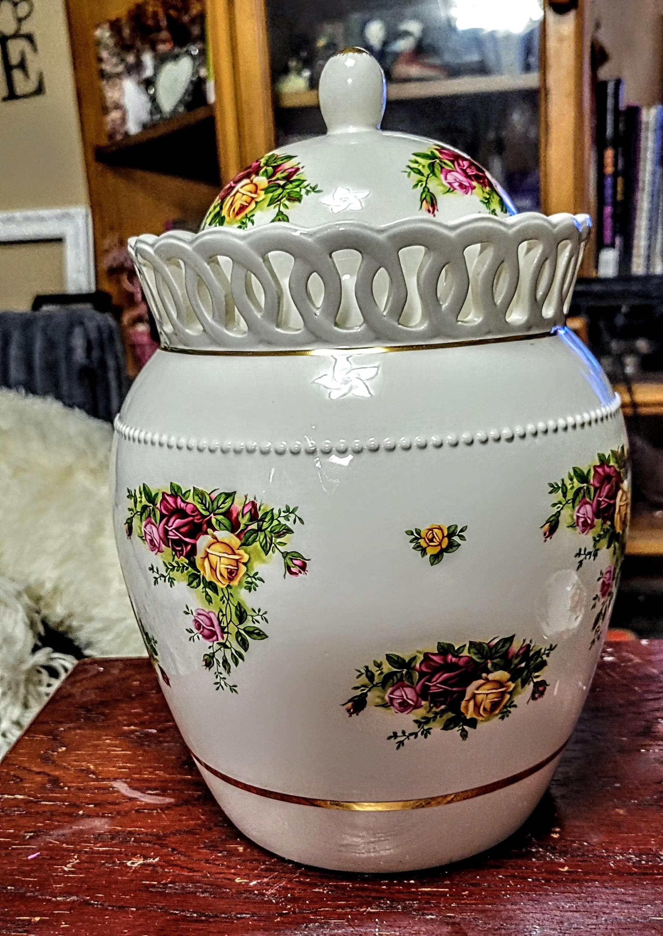 Royal Doulton Biscuit Jar - Etsy