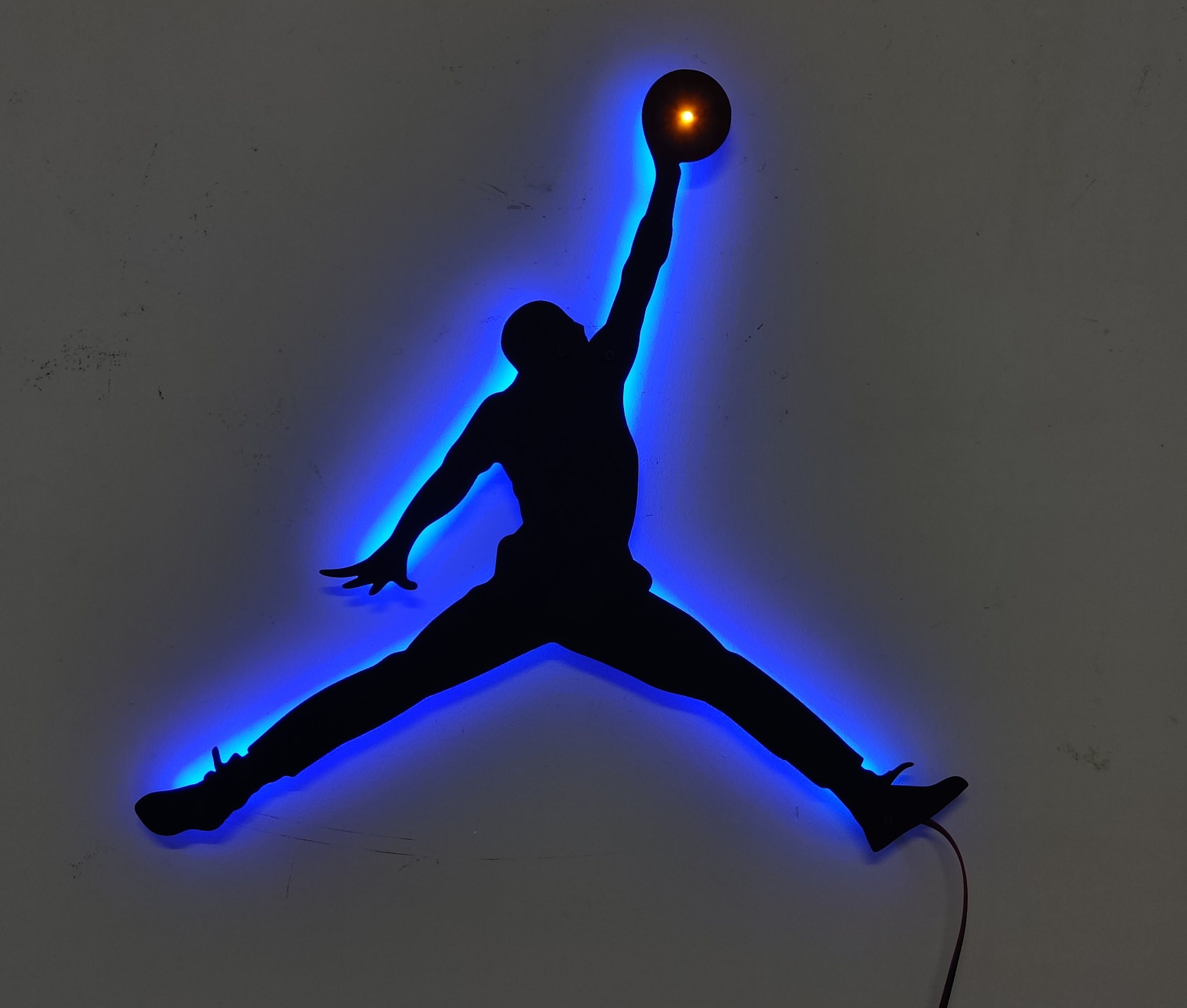michael jordan jumpman symbol
