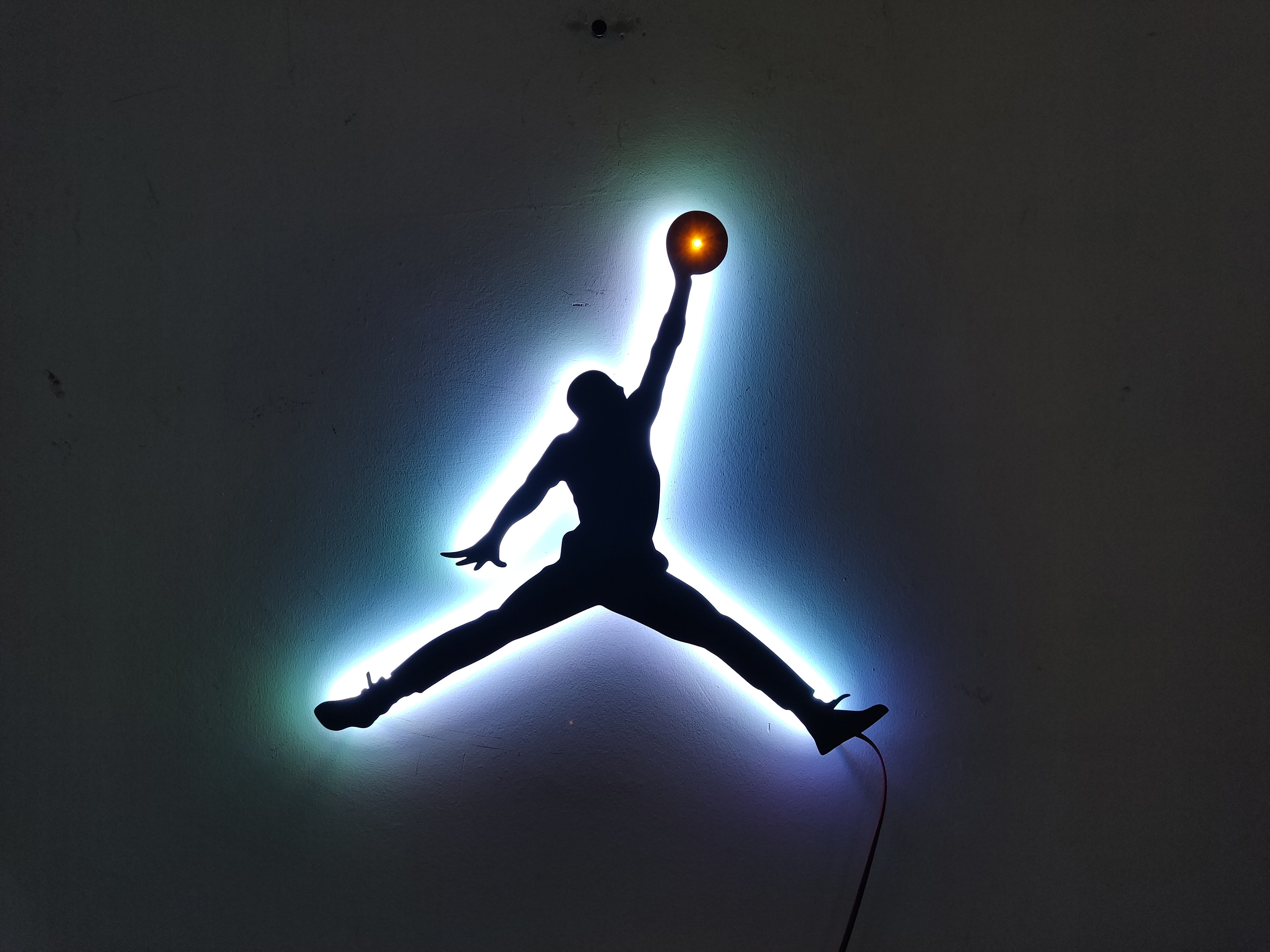 michael jordan jumpman symbol