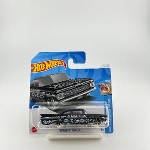 HOT WHEELS TH Treasure Hunt - &#39;69 Chevy Impala - 2021 / Collector / Vintage / Retro