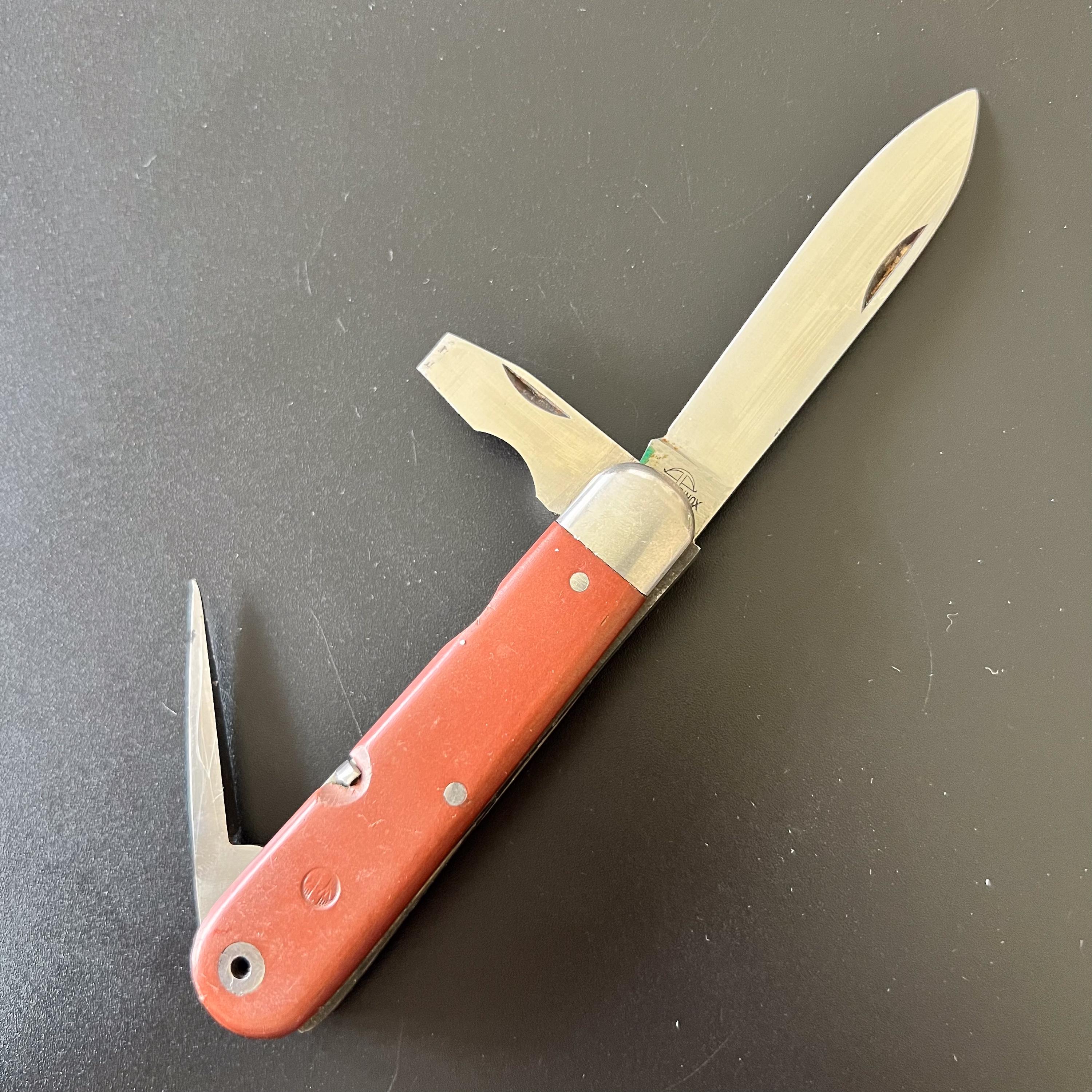 Scouts Canada Wenger Pocket Knife Canada