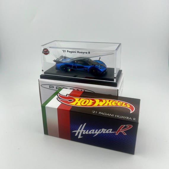 HOT WHEELS RLC Exclusive '21 Pagani Huayra R - Limited / Red Line