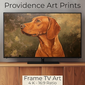 Puede incluir: Una impresión enmarcada de una pintura de un perro marrón con un fondo verde y marrón. La impresión está en una pantalla de televisión con el texto "Frame TV Art 4 K - 16:9 Ratio" debajo de la pantalla.