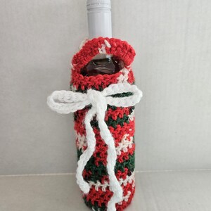 Cheerful Christmas Wine Bottle Sleeve - Perfect Gift for Wine Enthusiasts and Party Hosts