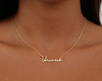 Collana con nome personalizzato personalizzato, collana con nome delicato personalizzato, ciondolo con nome personalizzato, gioielli fatti a mano, regalo personalizzato, regalo da damigella d'onore