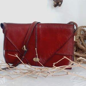 Etienne AIGNER Vintage Designertasche in Dunkelrot