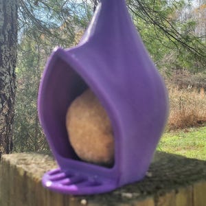 Handmade Bird Feeder - Artistic Garden Decor for Nature and Bird Lovers
