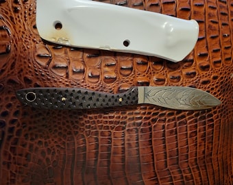 Canadian belt knife, engraving practice, a lot going on here!