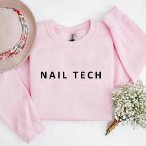 Sudadera con capucha para técnico de uñas, regalo para técnico de uñas, camiseta divertida, regalo para artista de uñas para su cumpleaños, camiseta de manicura, camiseta de pedicura, camiseta personalizada para técnico de uñas