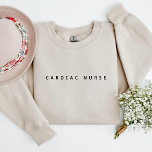 Herz Krankenschwester Sweatshirt, Herz-Kreislauf-Krankenschwester, Kardiologie Krankenschwester Geschenke, Herz Krankenschwester, Herz Krankenschwester Wertschätzung Geschenk, Krankenschwester Abschlussgeschenk