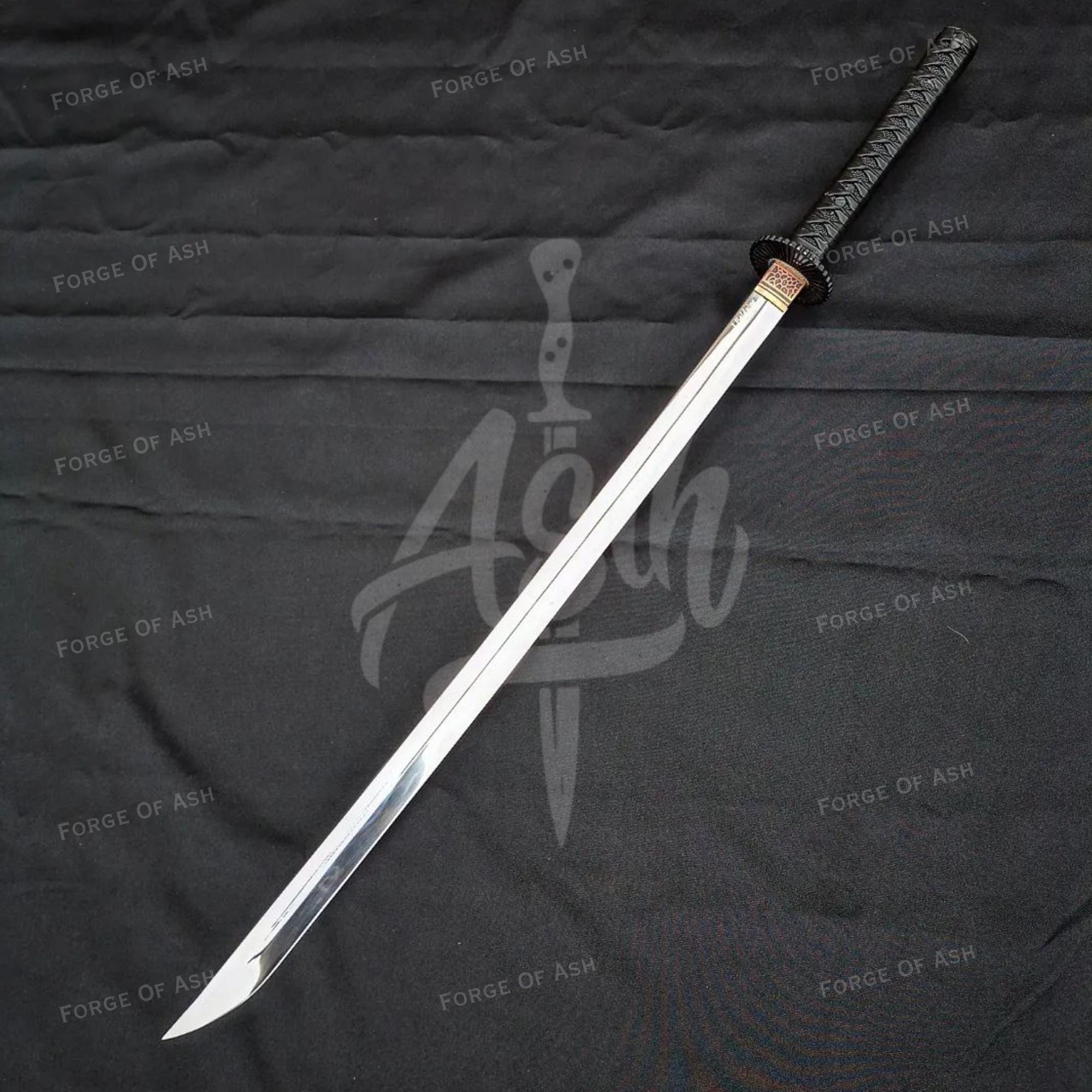 Hand-forged 1095 Steel Katana Sword : Authentic Japanese Sword