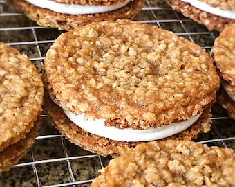 Oatmeal Creme Pies