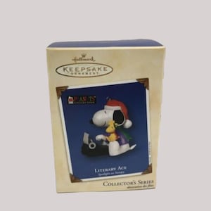 Hallmark Keepsake 2002 Ornament Literary Ace Spotlight on Snoopy Peanuts Woodstock Vintage with box