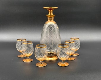 Ensemble de liqueur de luxe doré, gravé et complet - Années 1930 - Vintage - Antique - Home Decor - Verrerie - Chic - Luxe - Lifestyle - Liqueur