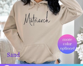 Sudadera con capucha de diseño nativo de Matriarch. Camisas de diseños indígenas. Tienda de regalos indígenas