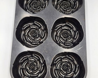 Nordic Ware Rose Bud Cake Pan Mold 6 cup Bundt Heavy Cast Aluminum 14x9"