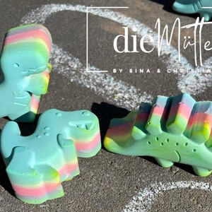 Colorful rainbow sidewalk chalk with dinosaurs, dino crayons for back to school, themed birthday parties, dinosaur-themed chalk, 6 pieces