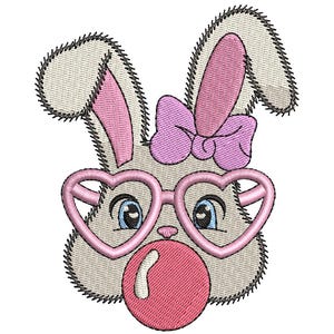 Könnte beinhalten: Stickerei mit einem rosa und weißen Hasen, der eine rosa Herzform-Sonnenbrille trägt und eine rosa Blase bläst.