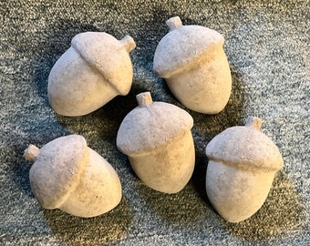 Concrete Acorns Figurines Stone Acorn Statue Garden Backyard Patio Statuary Forest Squirrel Decorations Nut Sculpture Made In USA