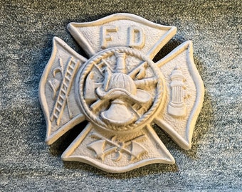 Wall Hanging Concrete Figurine Fire Department Wall Decoration Stone Firefighter Cross Fireman Sign Wall Cement Statue Outdoor Hanger Decor