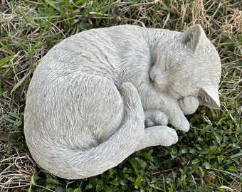 Garden Cat Statue Concrete Sleeping Cat Figurine Stone Realistic Sleeping Cat Outdoor Sleeping Pet Memorial Decor Handmade Kitty Figure