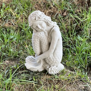 Mermaid Outdoor Sculpture Concrete Seaside Decor Stone Nautical Nymph Lawn Ornament Statue Stone Yard Statuary Cement Outside Yard Art Decor