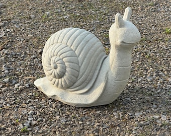 Concrete Garden Snail Statue – Heavy Outdoor Yard Decor, Solid Cement Sculpture for Patio, Lawn, or Flower Bed Accent