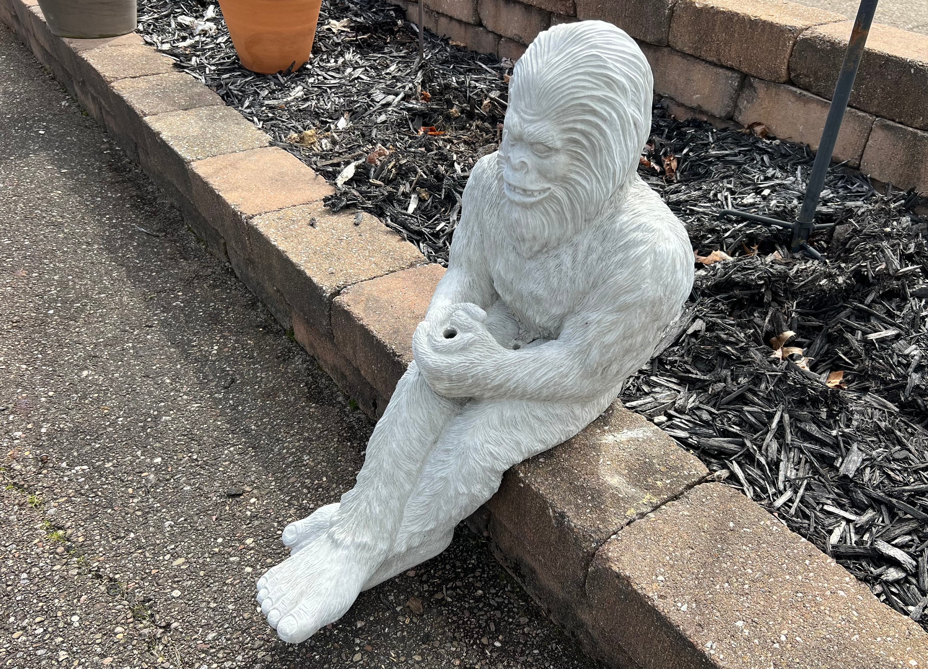 Bigfoot Statue Aus Harz – 13 Cm Hoch, Garten-Deko, Skurriles Geschenk Für Männer & Sammler
